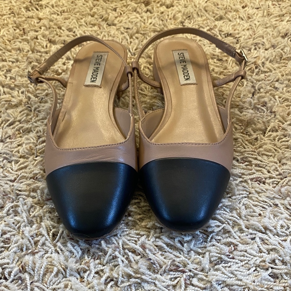 Steve Madden Black and Tan Cap-toe Slingback size 7.5